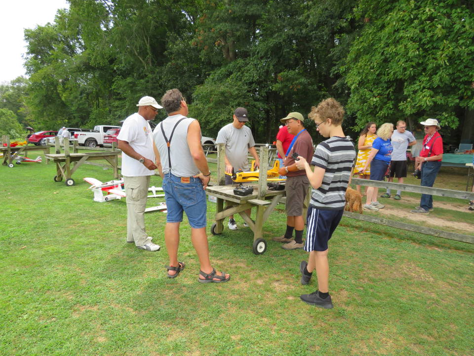Preparing a T-28 for a maiden